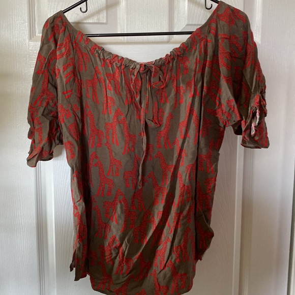 Graphic giraffe print blouse - Picture 2 of 5